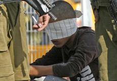اعتقال طفل فلسطيني من قبل قوات الاحتلال
