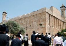 مستوطنون يعربدون قرب الحرم الإبراهيمي ويعتدون على مواطنين ارشيف