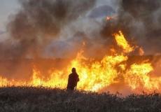 اندلاع حريق  في غلاف غزة