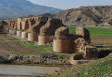 تدمير80 موقعًا تاريخيًا وسياحيًا غرب إيران
