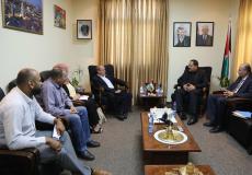 وزير التربية والتعليم العالي د. صبري صيدم ورئيس هيئة شؤون الأسرى والمحررين اللواء قدري أبو بكر