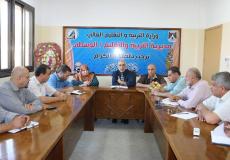 مدير تعليم الوسطى يجتمع برؤساء الأقسام