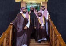 صعود محمد بن سلمان على سطح الكعبة