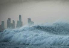 شاهد: موجة قاتلة تبتلع فنان شهير في ثوان