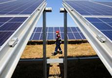 روسيا ابتكار مادة فعالة للبطاريات الشمسية