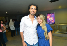 علي ربيع مع زوجته ندى محمود