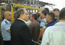 محافظ جنين يتفقد معبر الجلمة