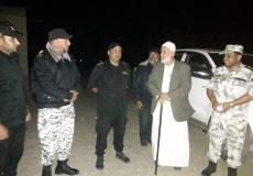 النائب الأسطل يتفقد جهاز الشرطة البحرية في خانيونس