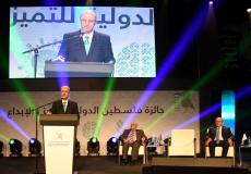 رئيس الوزراء رامي الحمد الله، خلال مشاركته في حفل الإعلان عن جائزة فلسطين الدولية للإبداع والتميز