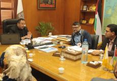 بلدية غزة والصليب الأحمر يوقعان مذكرة تفاهم لدعم مركز الأطراف