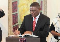 سفير جنوب أفريقيا لدى إسرائيل سيسا نجومبون