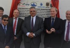 رئيس سلطة المياه مازن غينم والوفد الألماني 