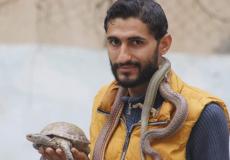 محمد حمدان من عاشق للحياة البرية إلى صيد الأفاعي
