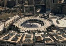 السعودية تغلق باب الملك عبد العزيز بالمسجد الحرام