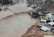 السيول والأمطار الغزيرة تغرق عدة محافظات بإيران