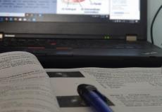 جامعة القدس تستأنف الدراسة عبر التعليم الالكتروني بسبب كورونا