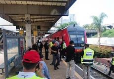 إصابة شاب بعد صدمه قطار في منطقة المركز