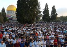 مئة ألف فلسطيني يؤدون صلاة عيد الأضحى في المسجد الأقصى