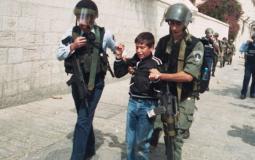 الاحتلال يعتقل طفلا -أرشيف-