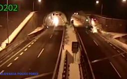 انهيار جسر - ارشيفية