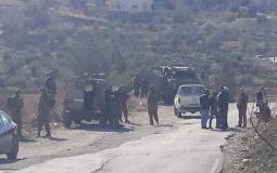 قوات الاحتلال تحتجز طاقما من مهندسي ومساحي بلدية تقوع