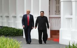  الزعيم الكوري الشمالي كيم جونغ أون مع الرئيس الأمريكي دونالد ترامب