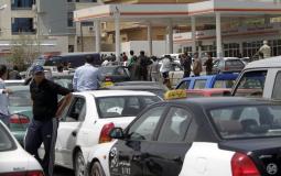 ليبيا تحذر من أزمة وقود في طرابلس بعد تدمير المخازن النفطية