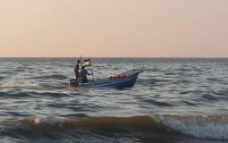 صياد فلسطيني في بحر مدينة غزة