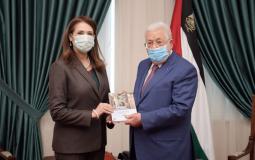 الرئيس عباس يستقبل رئيس الجهاز المركزي للإحصاء الفلسطيني علا عوض
