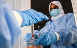 أطباء في مواجهة فيروس كورونا - ارشيف