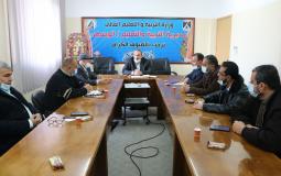 تربية الوسطى تجتمع بالأقسام الفنية بالمديرية