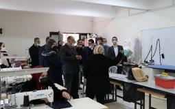 وزير التعليم العالي والبحث العلمي محمود أبو مويس يتفقد قاعات الامتحان