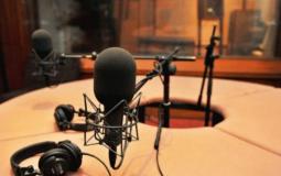 إعلاميون يطالبون بدعم الإذاعات المحلية وإعفائها من الرسوم