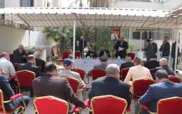 "الشباب والثقافة" تكّرم صاحب أقدم مكتبة في غزة