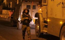 جندي اسرائيلي خلال حملة اعتقالات في الضفة الغربية