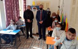 وفد من تربية الوسطى ومجلس أولياء الأمور يزور مدرسة جسور الأمل للتربية الخاصة