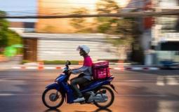 خدمة "ديليفري" بالدراجات الهوائية صديقة البيئة .. في خروج عن المألوف في غزة