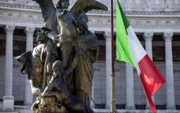 ايطاليا تنكس أعلامها في كورونا