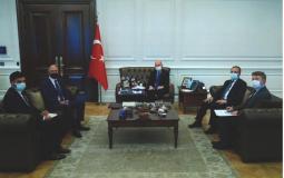 السفير الفلسطيني لدى تركيا يلتقي مسؤول تركي