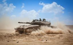 دبابة إسرائيلية  على حدود غزة