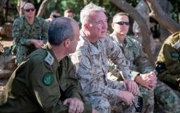 الجنرال كينيث ماكينزي خلال محادثات في إسرائيل