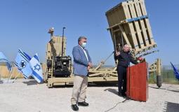 بيني غانتس وعمير بيرتس خلال الإحتفال بنجاح القبة الحديدية