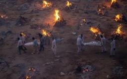 حرق جثث كورونا في الهند
