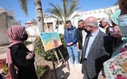 رئيس بلدية غزة يفتتح معرض سيدة الارض