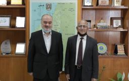 ناصر القدوة يشيد بدور بلدية غزة في تقديم الخدمات للمواطنين