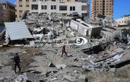 بناية سكنية مدمرة بفعل غارة اسرائيلية على غزة