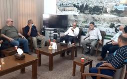 وكيل الزراعة بغزة ومربي الدواجن يبحثون سبل التعاون المشترك