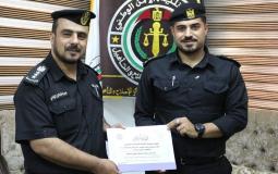 مديرية الإصلاح والتأهيل بداخلية غزة تُكرِّم أحد ضباطها لأمانته