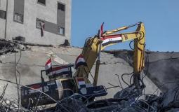 معدات مصرية في غزة للمساعدة في إزالة الركام