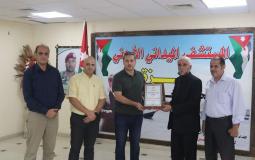 محافظ غزة يكرم باسم الرئيس المستشفى الميداني الاردني وقائده